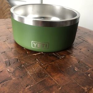 YETI “boomer” pet bowl